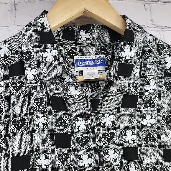 Pendleton Womens Plus Sz 1X Hearts and Clover Button Down Blouse Black White - Picture 4 of 9